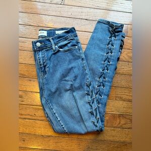 Women’s skinny jeans